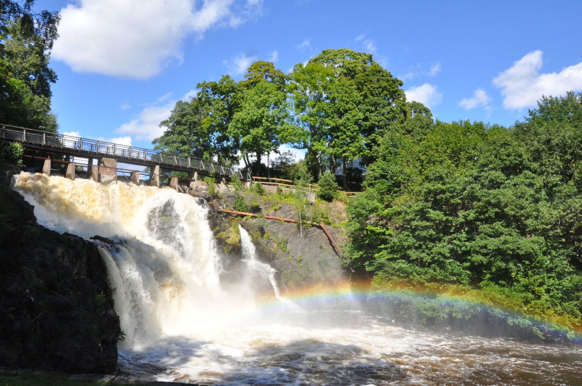 Tur langs vakre Lysakerelva.