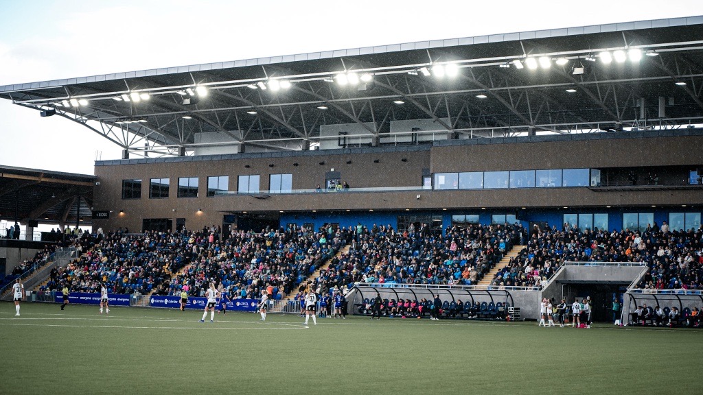 Åpningshelgen til Stabæk Fotball trakk nærmere 9 000 tilskuere på to kamper, og ble en stor feiring av Bærumsfotballens nye storstue.