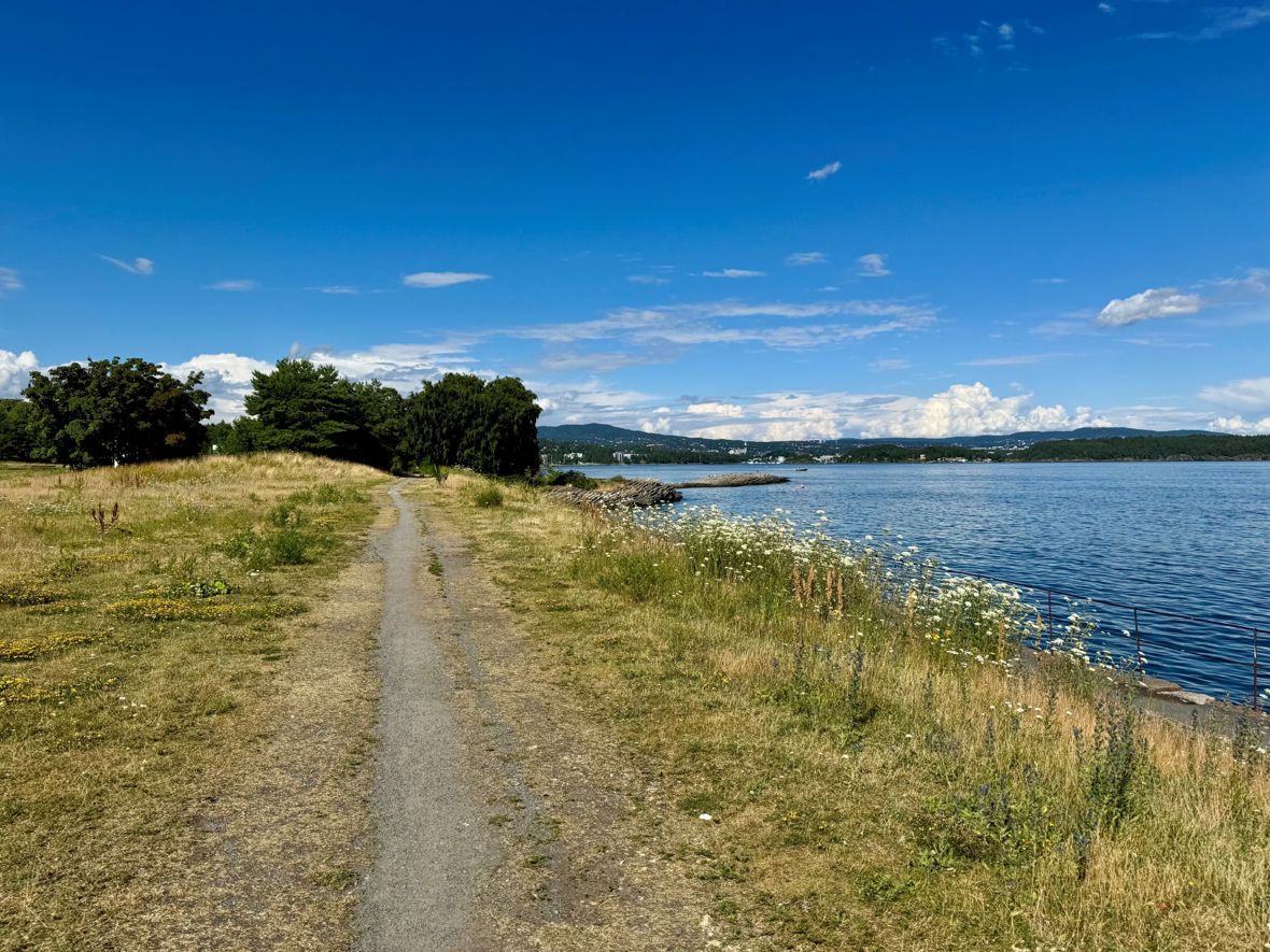 Kyststien innover Lysakerfjorden.