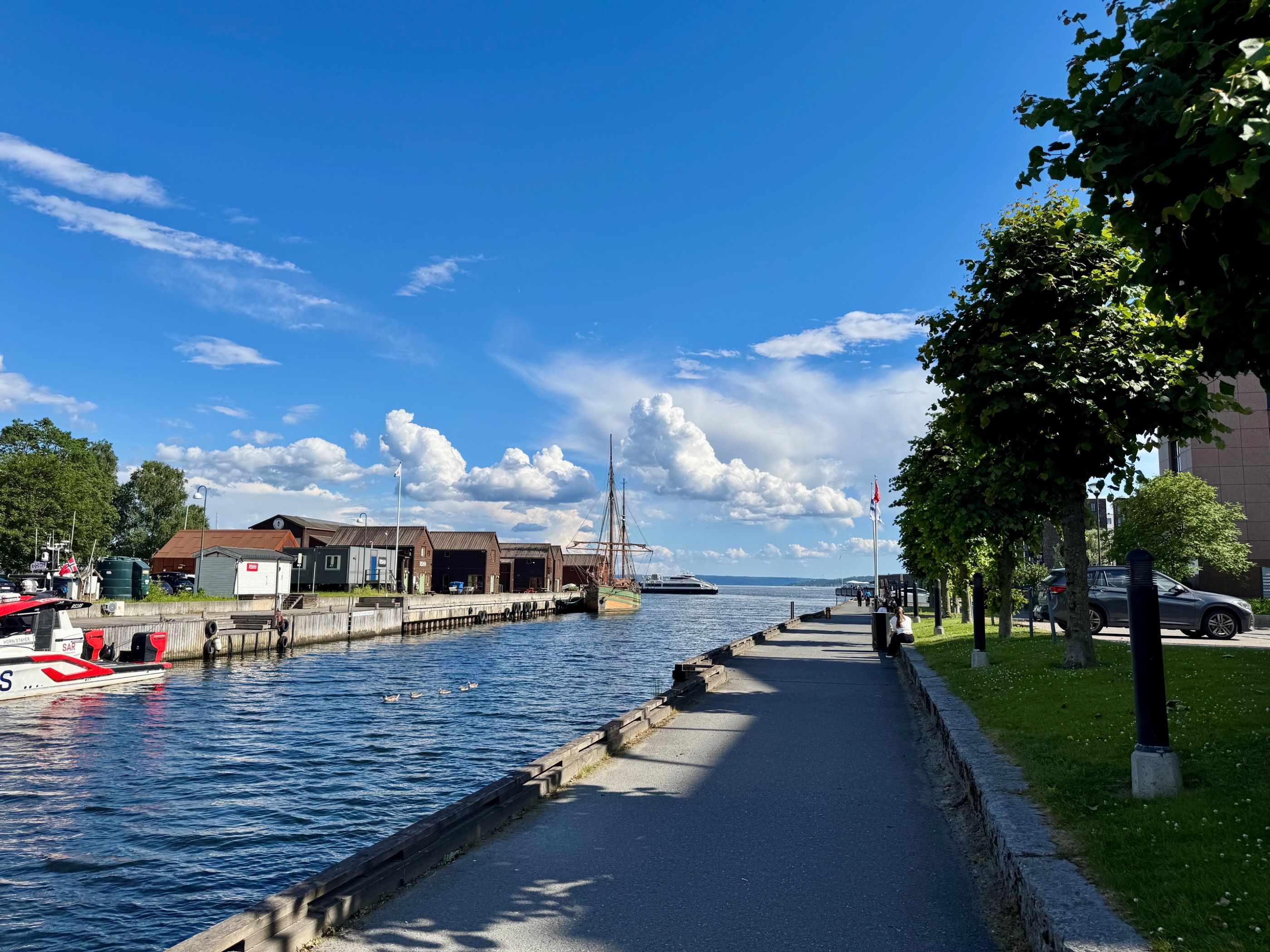Kyststien i Bærum ender ved Lysaker brygge og utløpet til Lysakerelva - eller kanskje er det her den begynner?