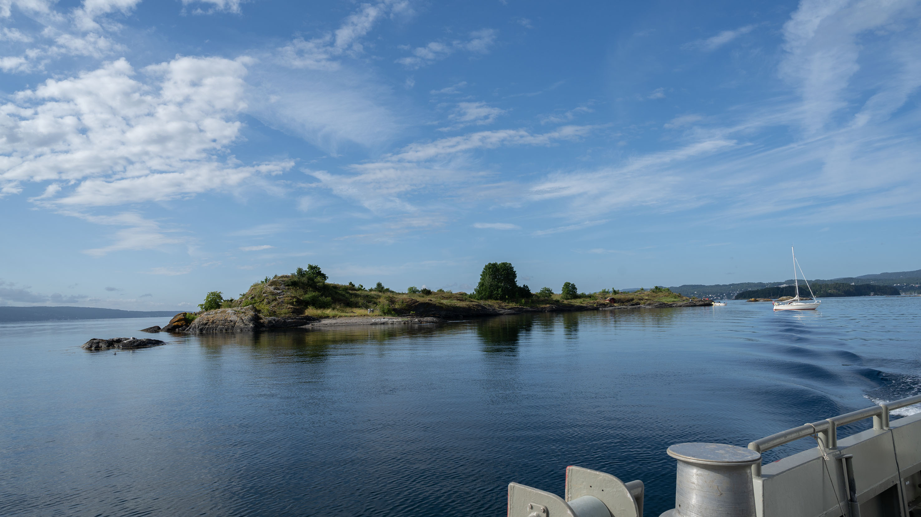 Vakre og idylliske Skogerholmen ligger riktignok i Asker, men passes på av samme skjærgårdstjeneste som resten av skjærgården utenfor Sandvika.