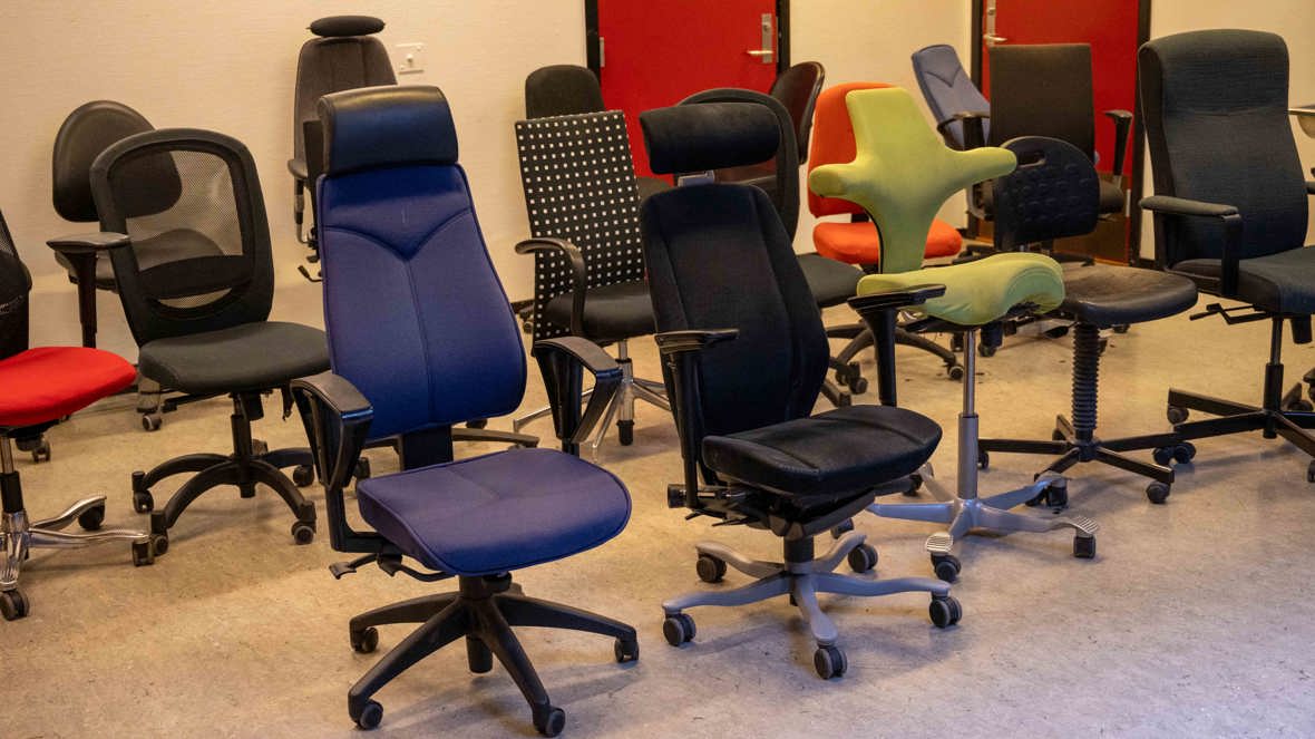 Brukte kontorstoler på Belset ombrukslager