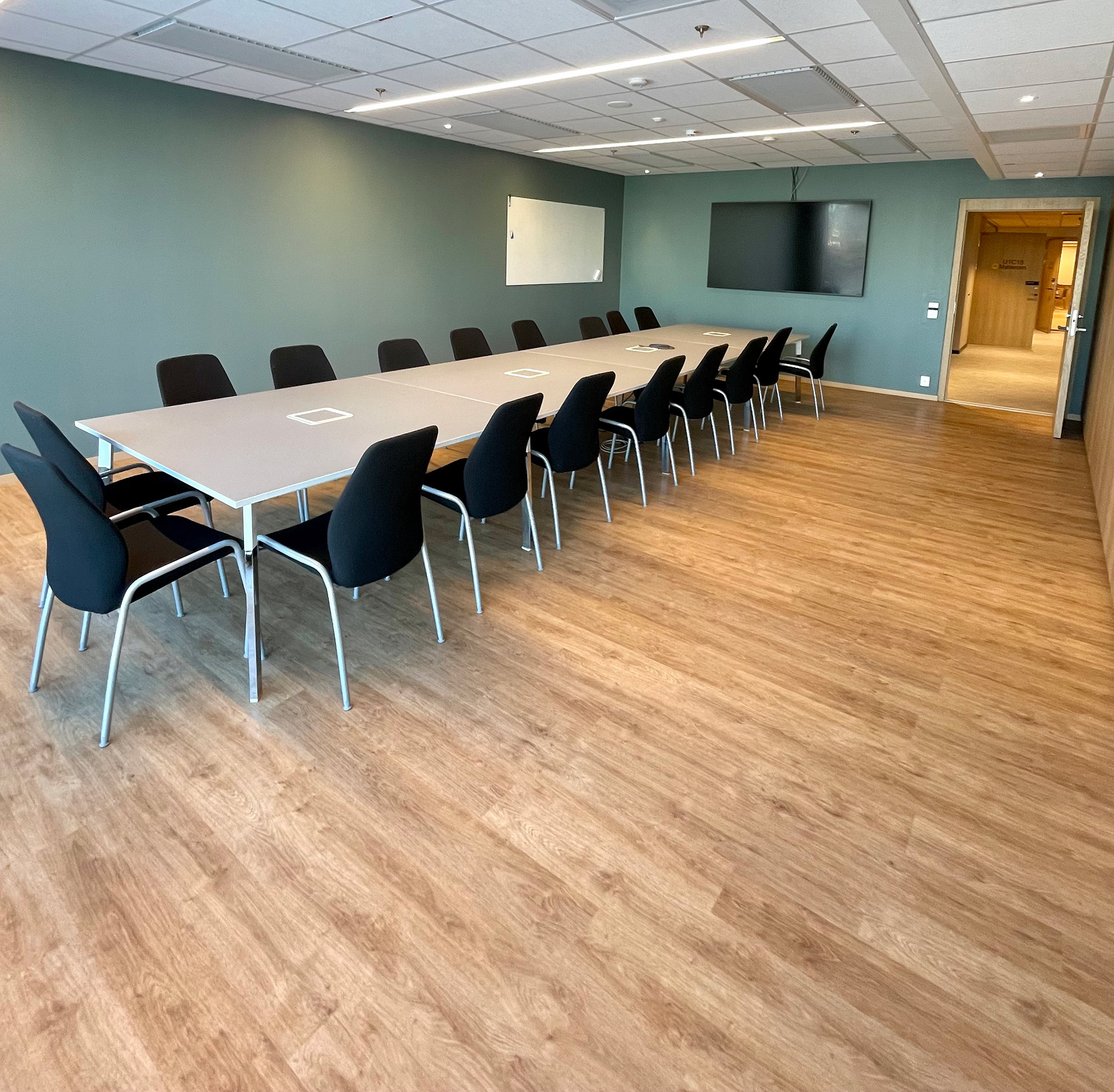 Møterom U1C13 - bilde b