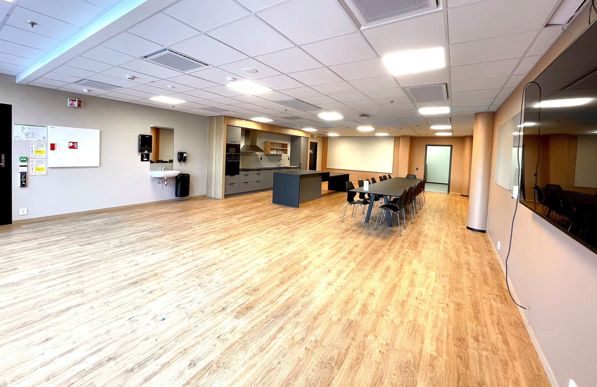 Møterom U2C1 - bilde a