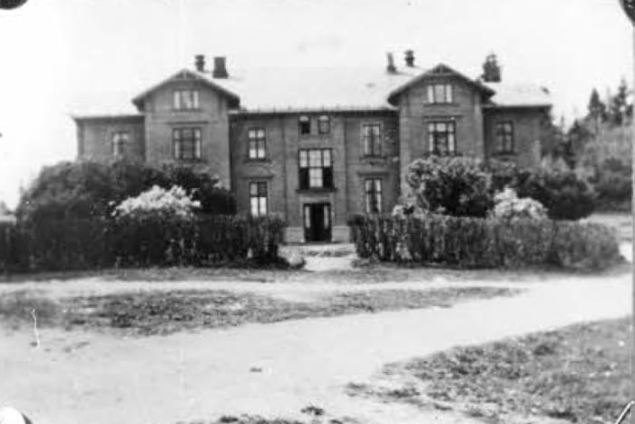 Fattiggarden på Dønski