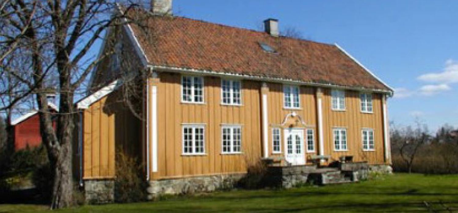Løkeberg gård