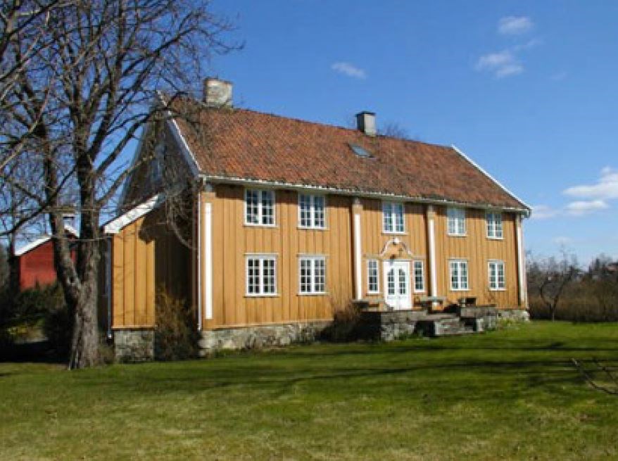 Løkeberg gård