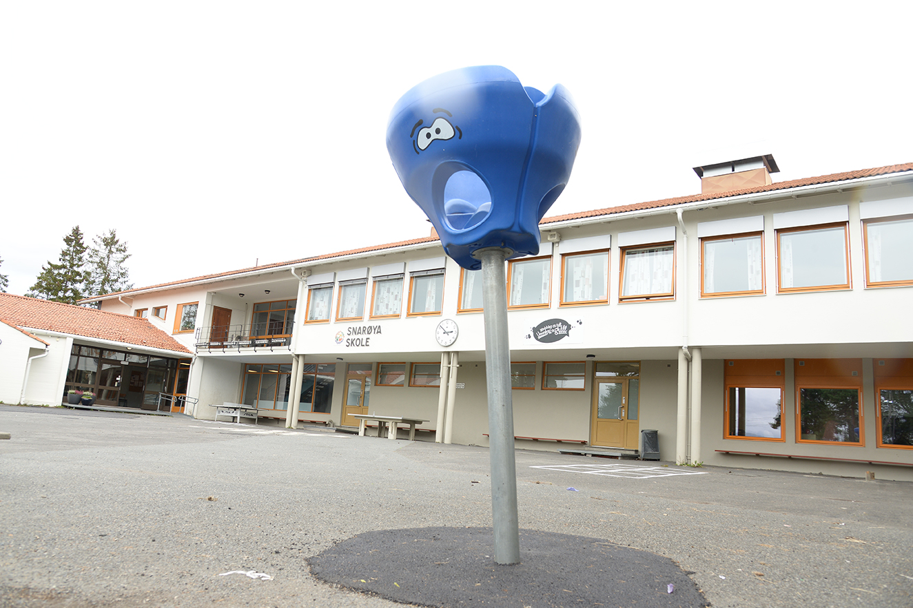 Snarøya Skole - bilde fra skolegården