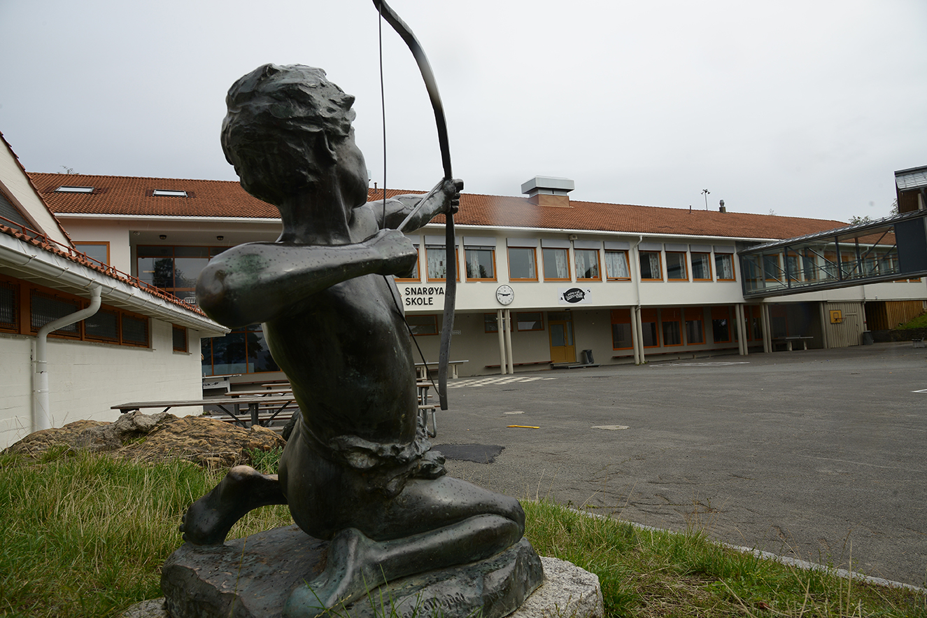 Snarøya skole bilde fra skolegården