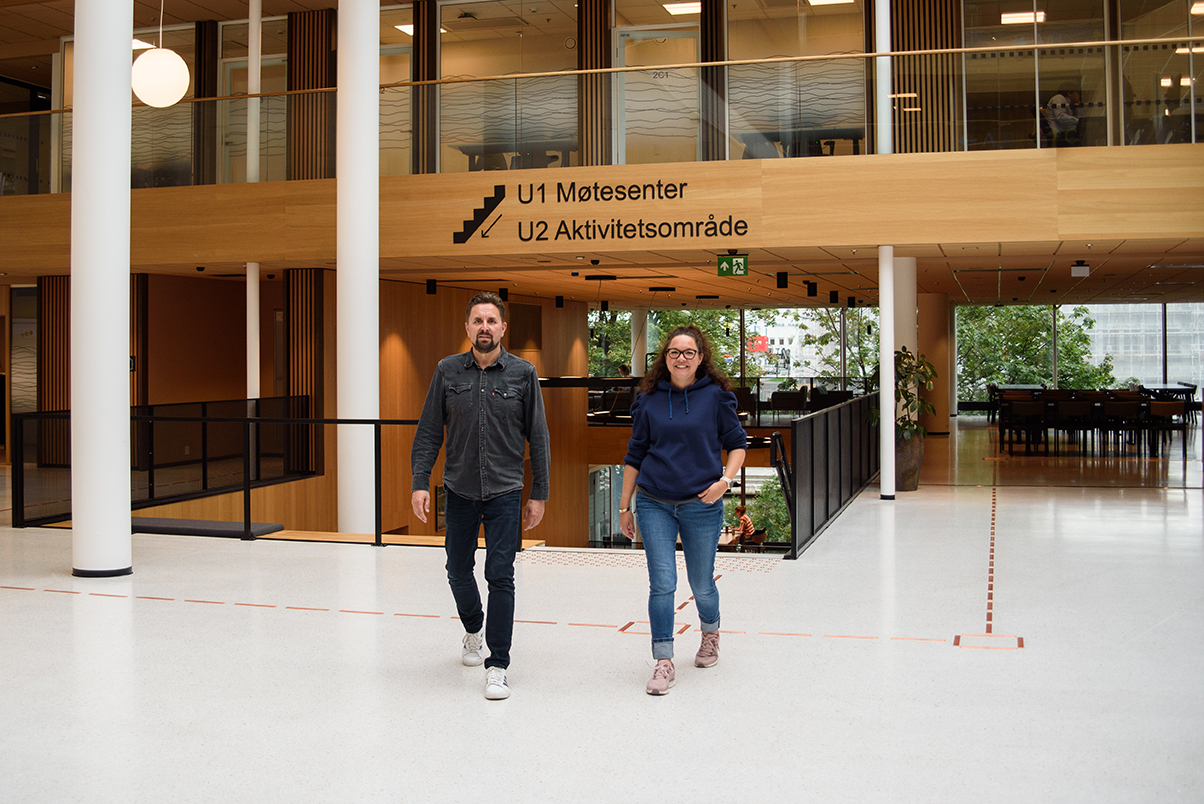 Andre Jensen, fagutviklingsvernepleier  Karine Jansson Schlytter, fagutviklingsvernepleier