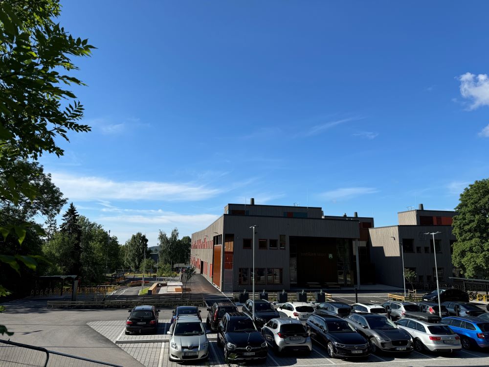 Eienåsen skole nordøst