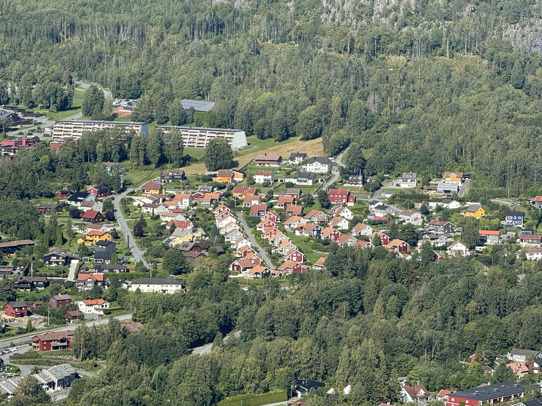 Bilde av Gommerud fra Kolsåstoppen