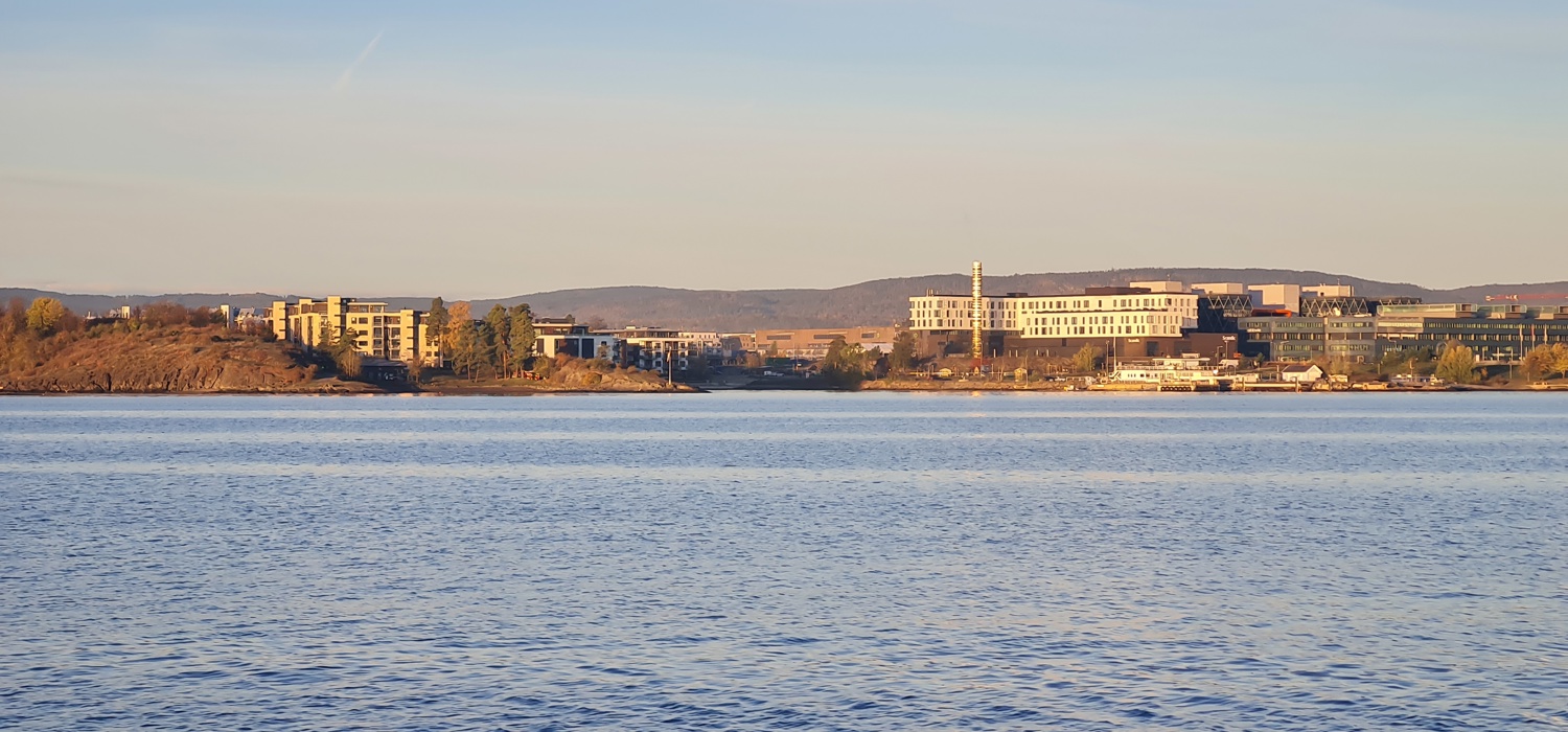 Fornebu sør fra fjorden