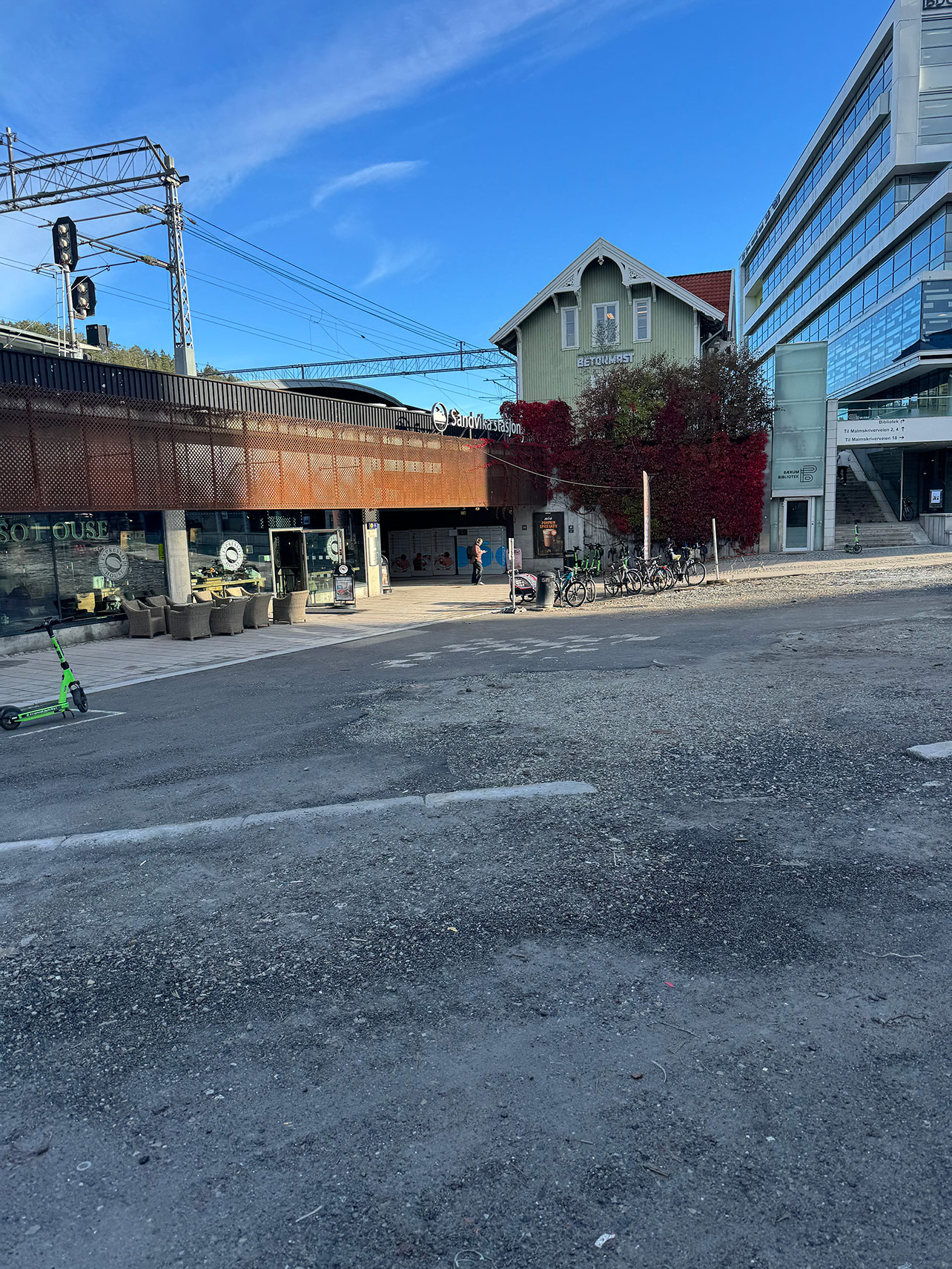 Sandvika sentrum - ved jernbanestasjonen