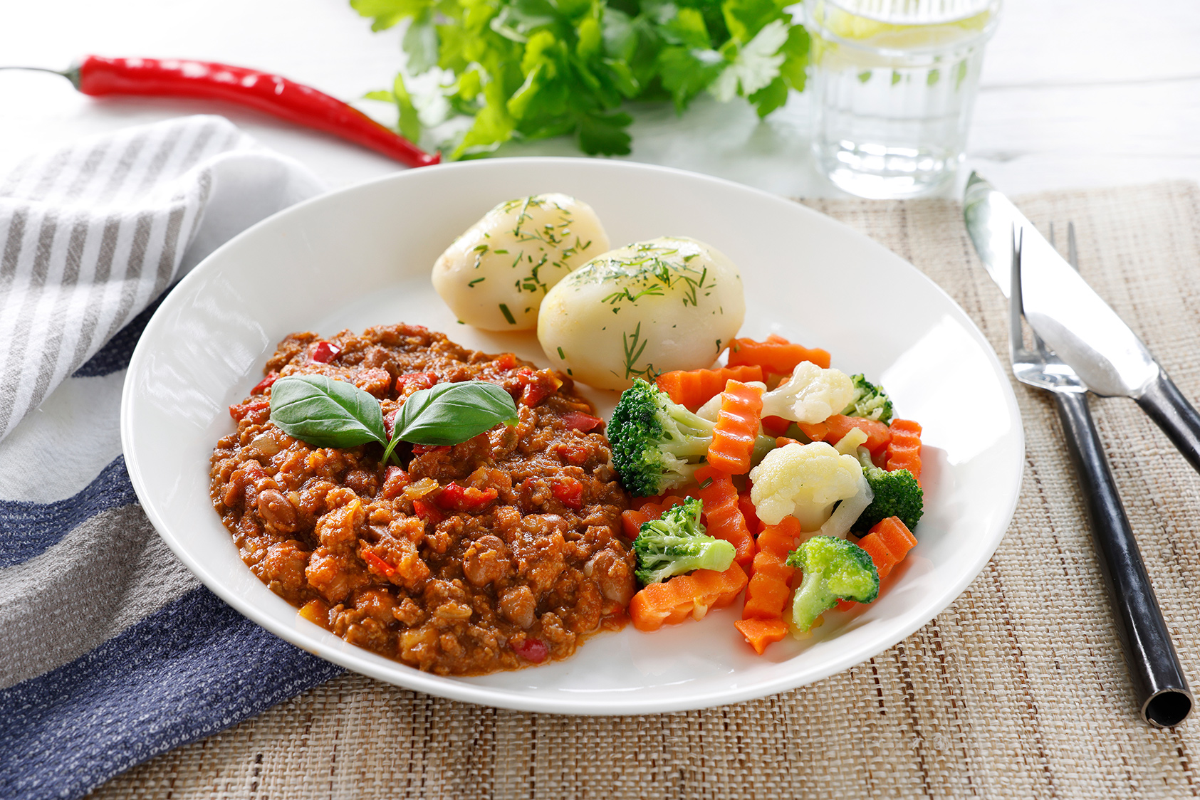 Chilie con carne med grønnsaker og potet