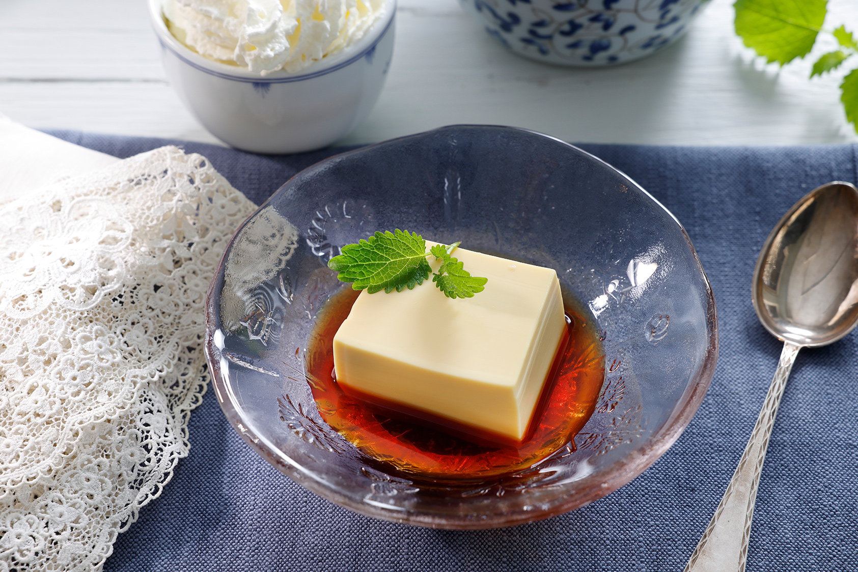 Karamellrand med karamellsaus