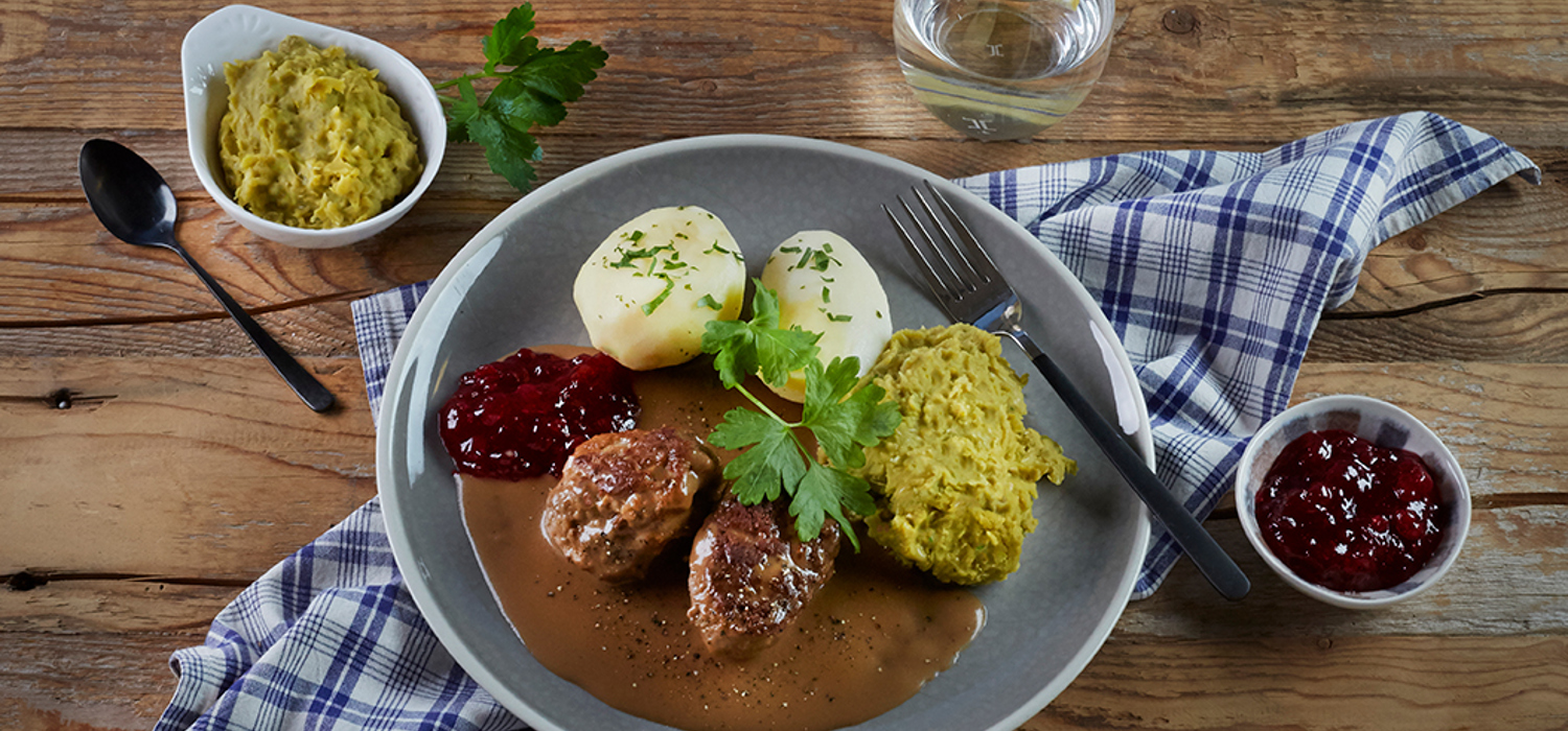 Kjøttkaker ertestuing brunsaus