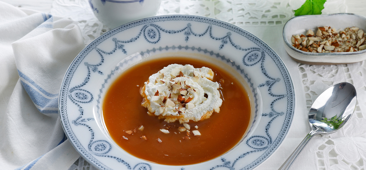 Nypesuppe med krem