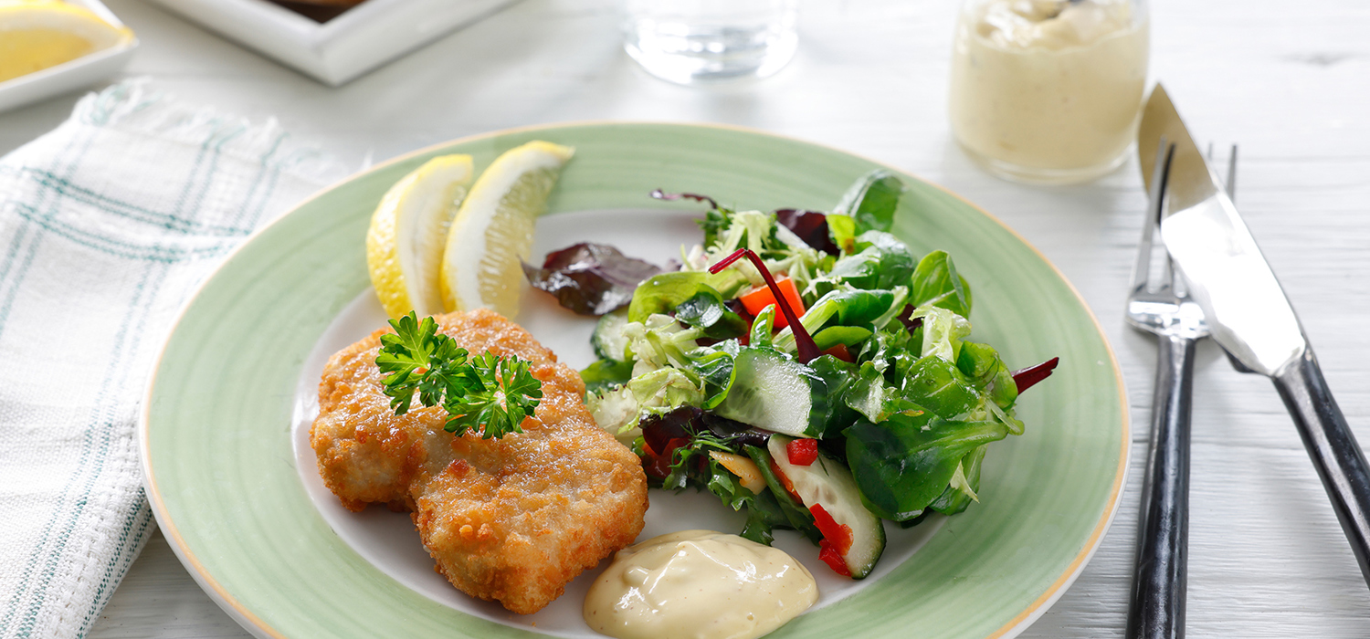 Steaklet med ost og salat